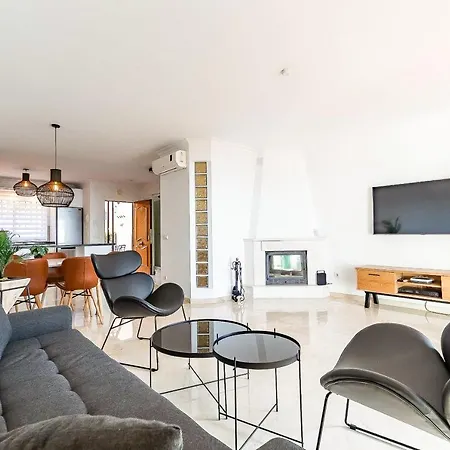 77-townhouse With Stunning Views In Fuengirola! 度假居