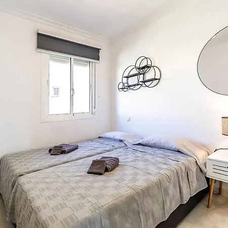 度假居 77-townhouse With Stunning Views In Fuengirola!