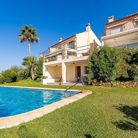 77-townhouse With Stunning Views In Fuengirola!